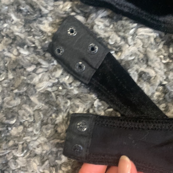 GUESS velvet body suit - Picture 2 of 3